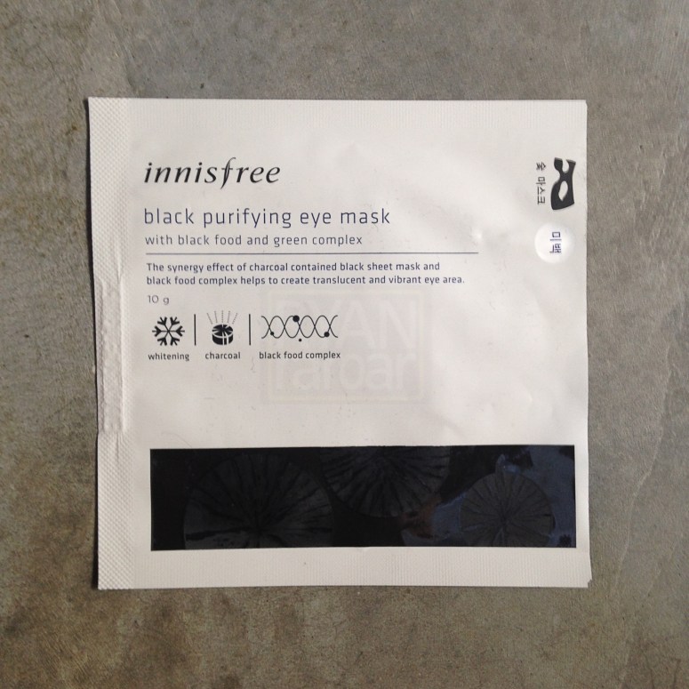 Innisfree Black Purifying Eye Mask (3)