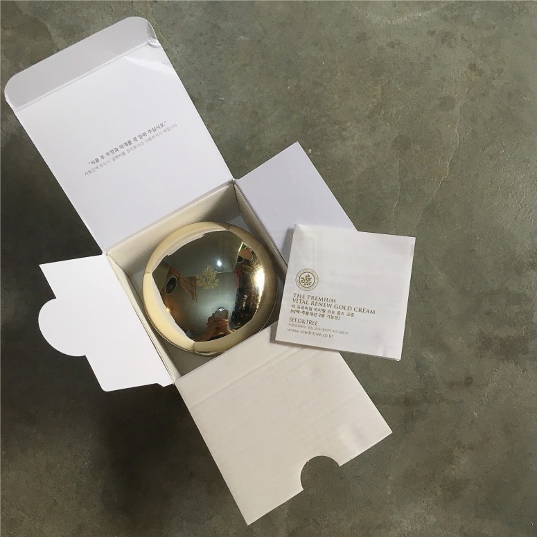 (Plus, it comes with a little product leaflet too)