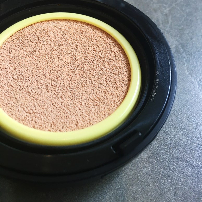 Belif Moisture Bomb Cushion 10