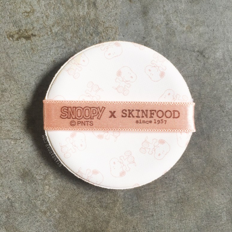 Skinfood Royal Honey Cover Bounce Cushion SPF50+ PA+++ 10.jpg